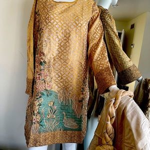 Pakistani limelight 3 piece fancy new with tags